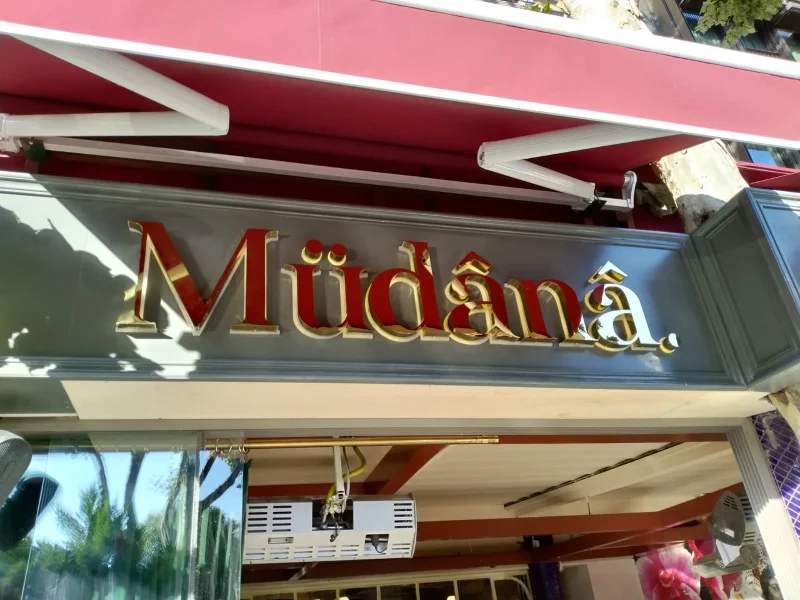 SARI PASLANMAZ KUTU HARF