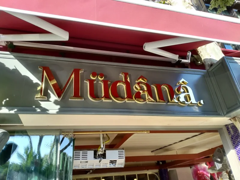 SARI PASLANMAZ KUTU HARF