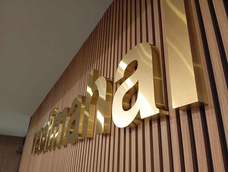 SARI PASLANMAZ KUTU HARF