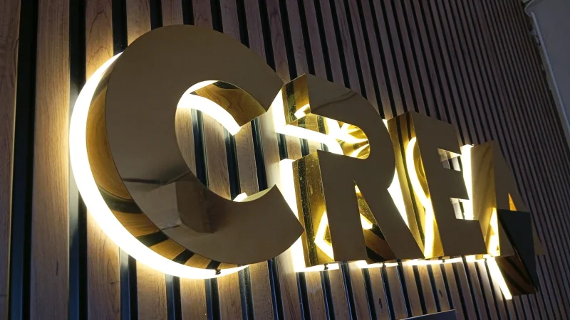 SARI PASLANMAZ KUTU HARF