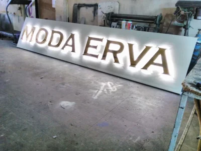 SARI PASLANMAZ KUTU HARF